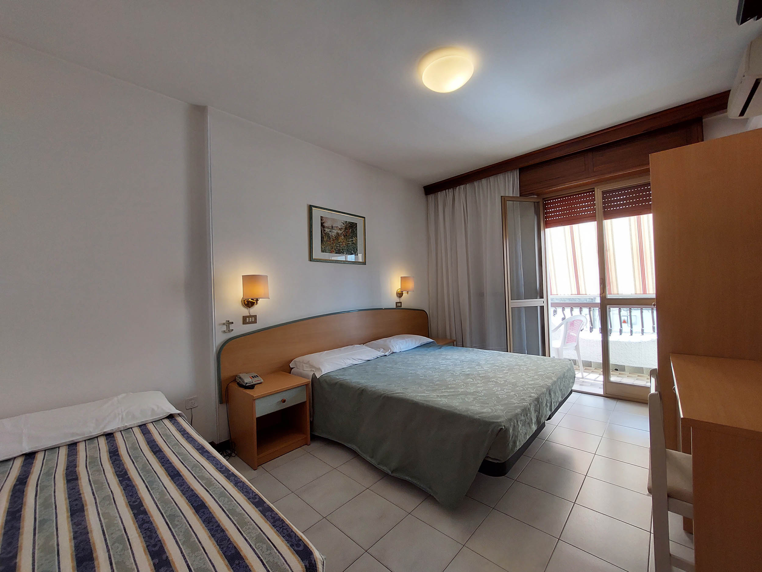 Triple room